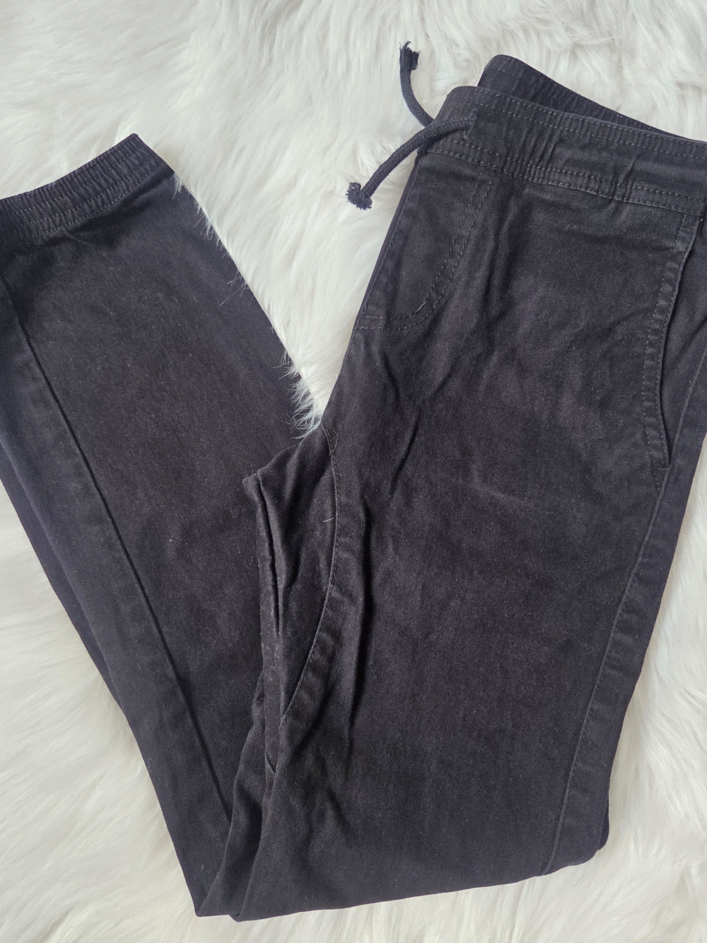 Charles And A Half Boy's Black Jogger Sweatpants Size M